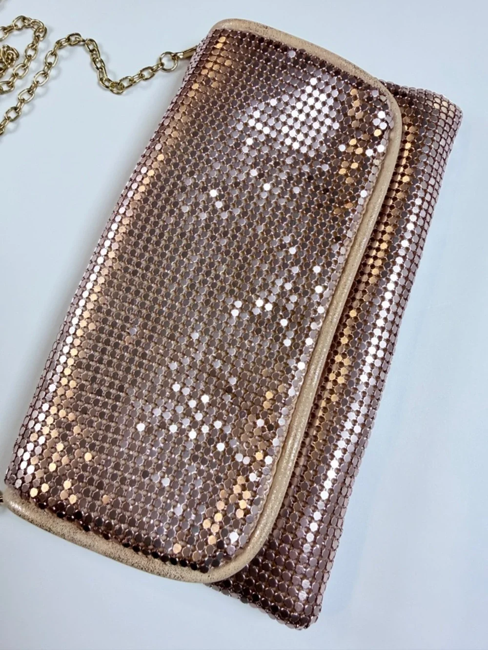 Metallic Rose Gold Clutch Crossbody Bag with Gold Chain‎ Detachable Strap